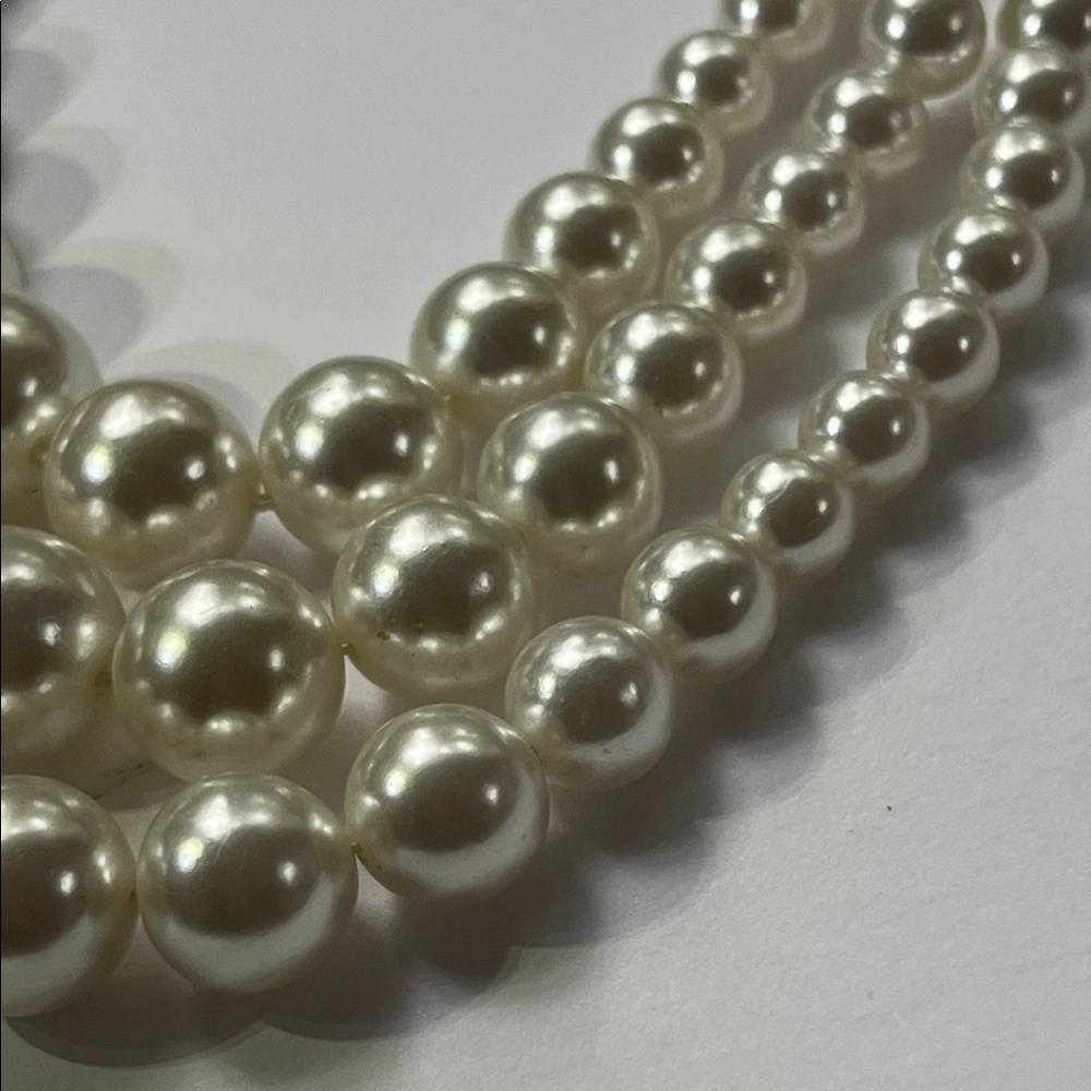 Classic Ivory Multi-Strand Pearl Necklace - Picture 5 of 8